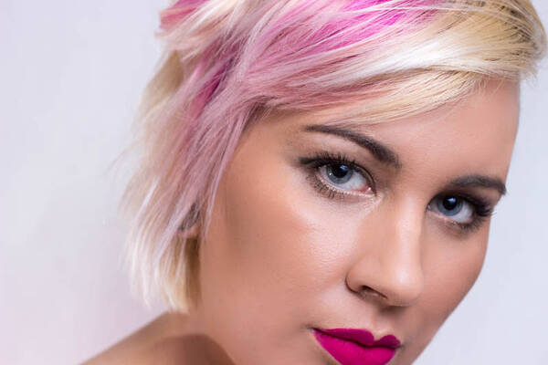 photographer Meistre portrait modelling photo with @LeanneCrawford