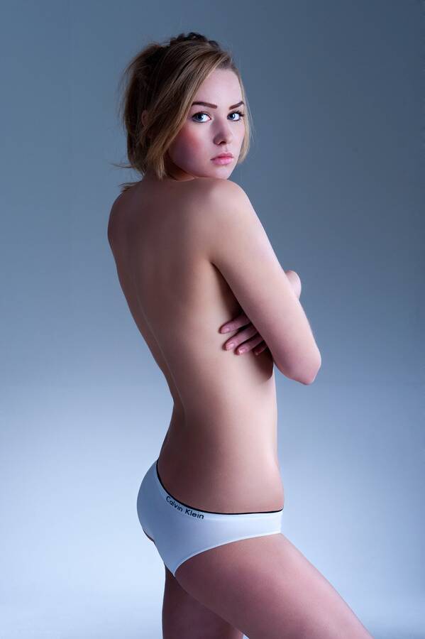 photographer CarlDavis lingerie modelling photo