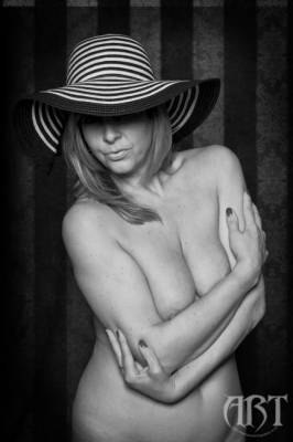 model Silky topless modelling photo