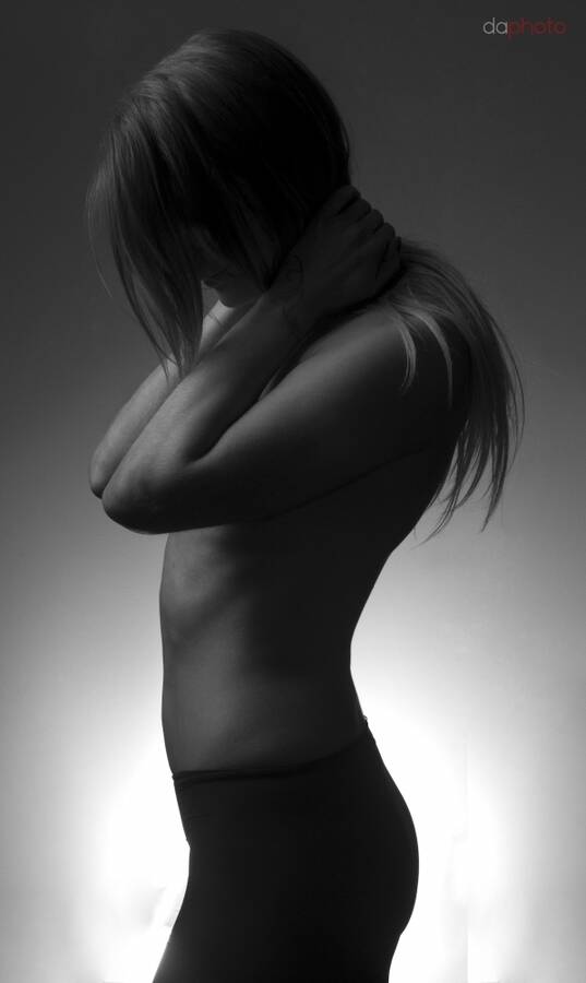 model Scarlett Sianaev implied nude modelling photo taken at Edinburgh taken by Dave jsa
