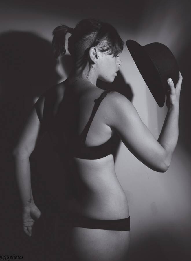 model Shaine lingerie modelling photo