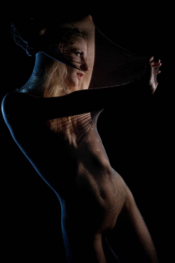 model Scarlett Sianaev implied nude modelling photo taken at Edinburgh taken by Richard Dyson