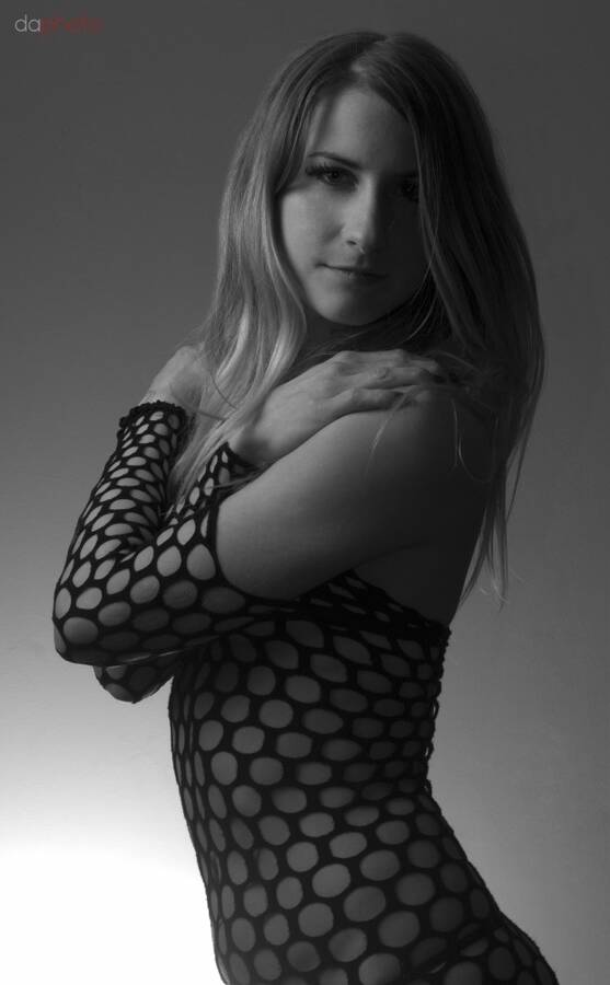 model Scarlett Sianaev glamour modelling photo taken at Edinburgh