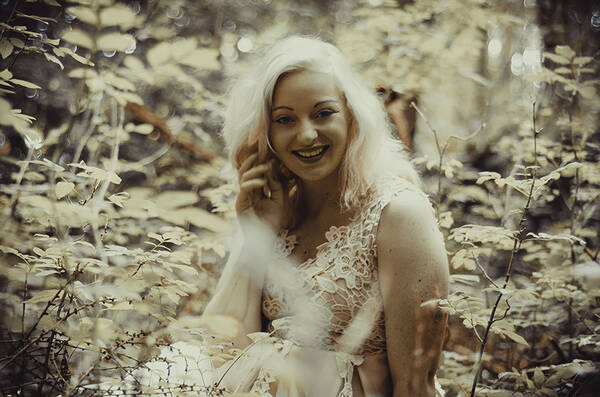 photographer Fidster theme modelling photo taken at North Wales with @Kayleighdawson