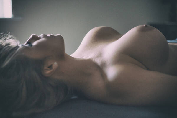 photographer Wallis erotic modelling photo with @theresa_louise
