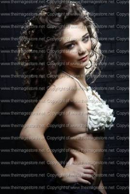 model Isabella Faith  swimwear modelling photo