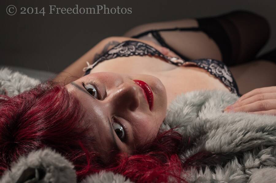 photographer FreedomPhotos lingerie modelling photo with @Fuzzbuzz
