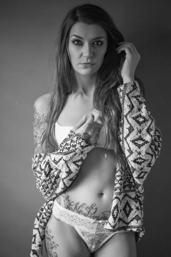 photographer Wallis lingerie modelling photo