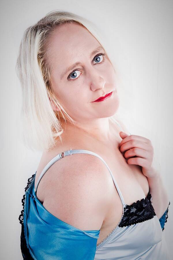 model Tronny lingerie modelling photo taken by @gfm50