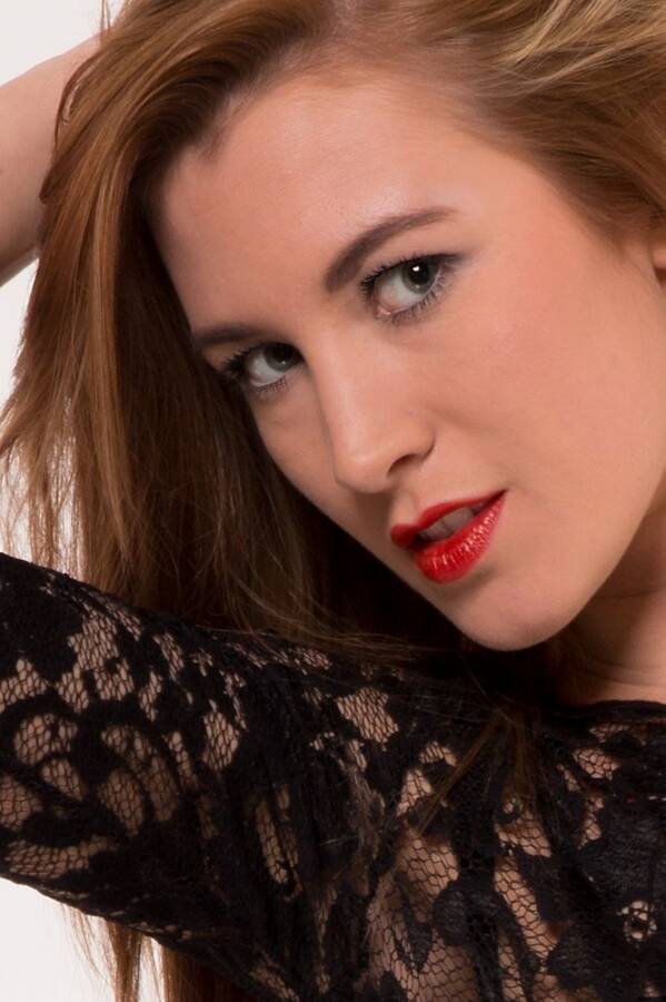 photographer PCD is Amcamman headshot modelling photo taken at StudioModels Carlisle with Stevie Miho Leigh