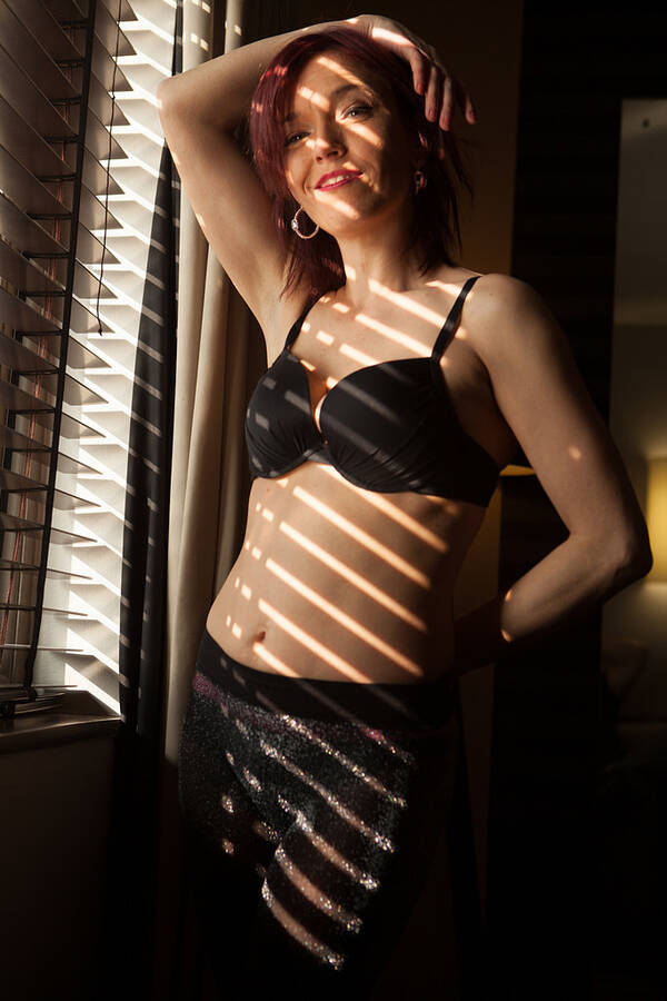 model MissCharlieB glamour modelling photo taken by @JamesLarkinPhoto
