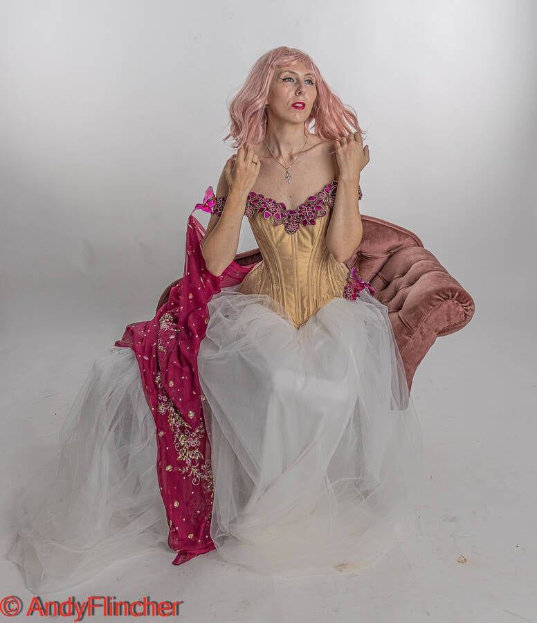 photographer Flincher cosplay modelling photo taken at @farforeststudio with @Vampire_princess
