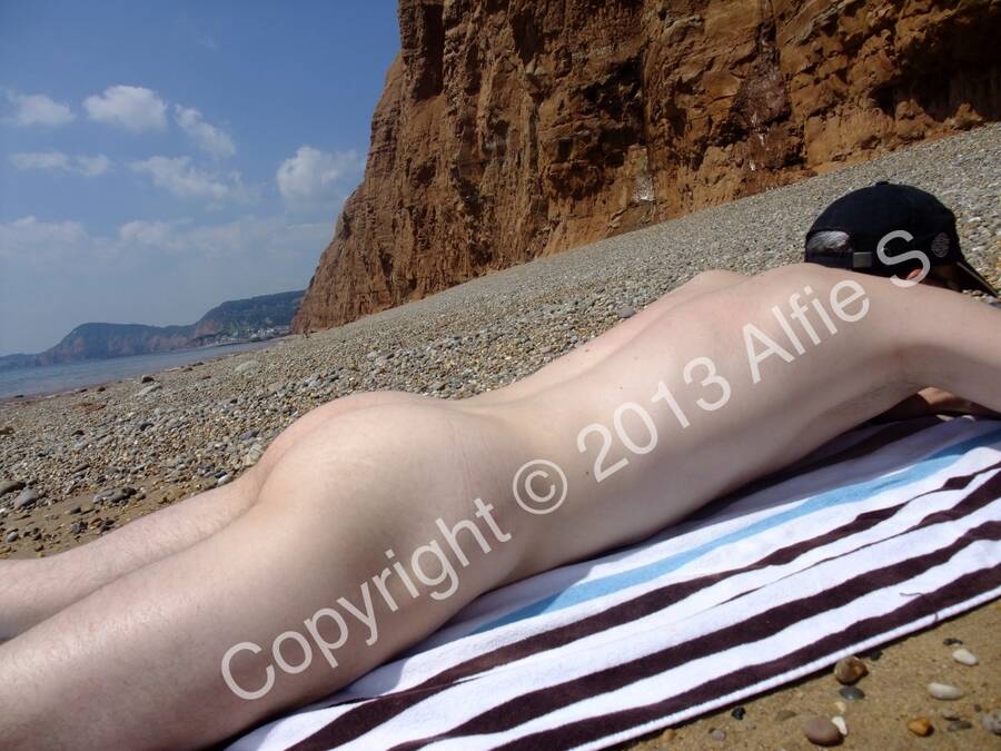 model Alfie S nude modelling photo taken at East Devon, England taken by @Alfie_S