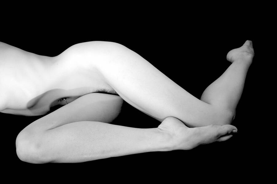 photographer rorynights body modelling photo