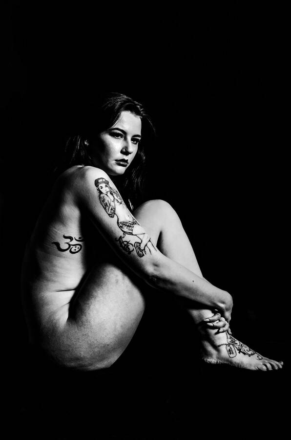 photographer johnssavage nude modelling photo with Keelie Von Kaos